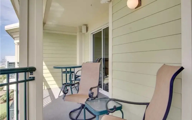 Ocean Boulevard Villas 306 by RedAwning