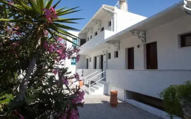 Nefeli Hotel