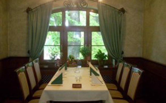 Pension Restaurant Bobrovník