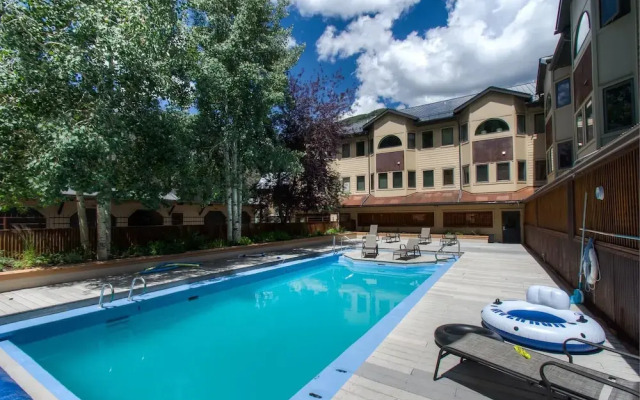 Lulu City - 2 Bedroom Condo #6m - Llh 58149