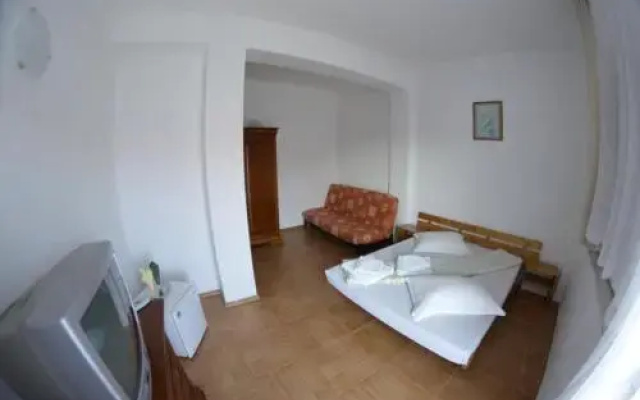 Vila Cristal Costinesti