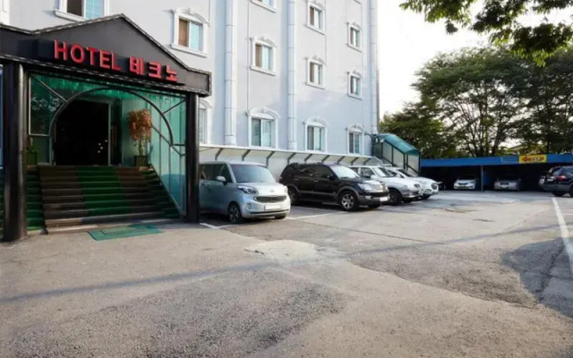 Top Hotel Yongin