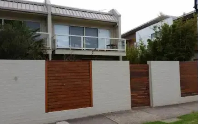 The Esplanade Holiday Home