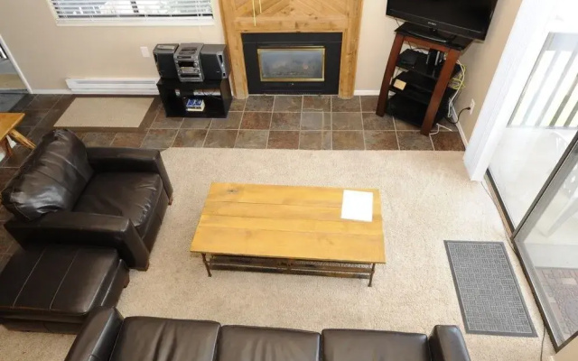 Abode at Red Pine