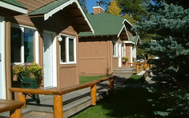 Bear Hill Lodge