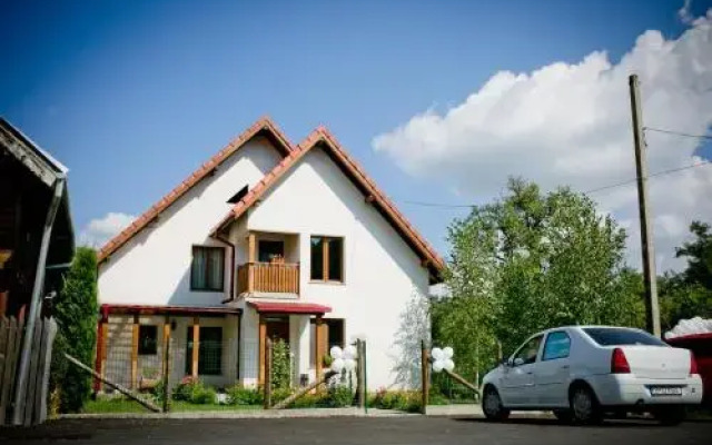 Conacul de sub munte