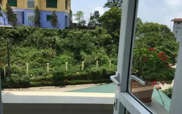 Anh Duc Hotel