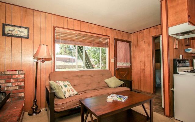 1555 - Owl Pine Cabin