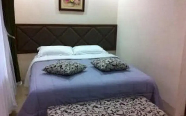 Pondok Ambu Guest House Gegerkalong