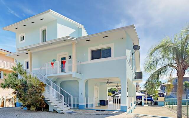 Canal-Side Getaway - 3 Br Home