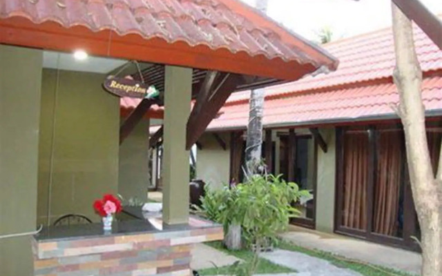 Kluay Mai Bungalow Beach