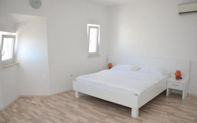 Apartments & Rooms Barbati