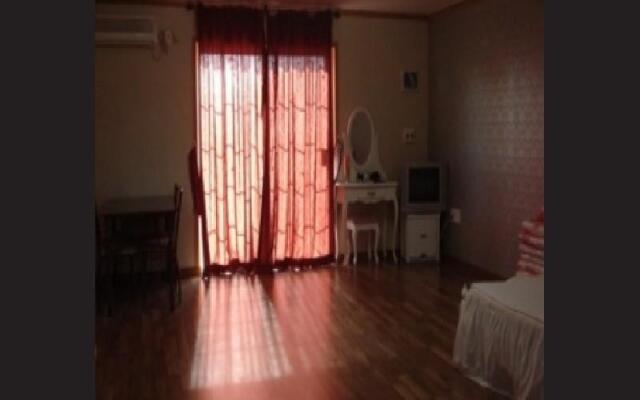 Lake Landscape Pension