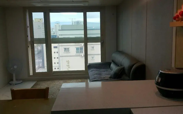 Jeju 5th Apartment in Baekgang Supia