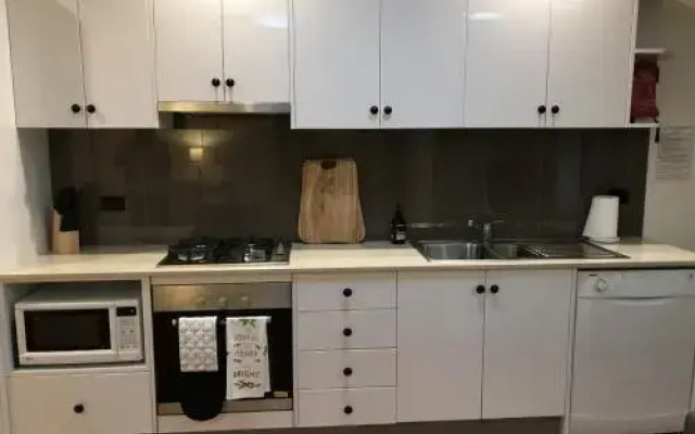 Tyntynder Garden Cottage 2