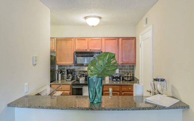 Deluxe Clearwater Apartment CP-614