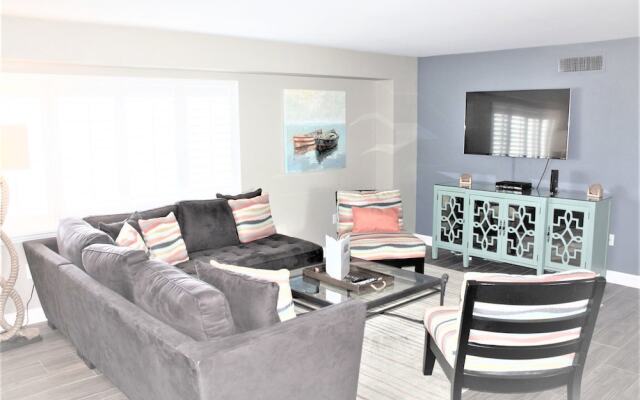 Jamaica Royale 604 - 2 Br Condo