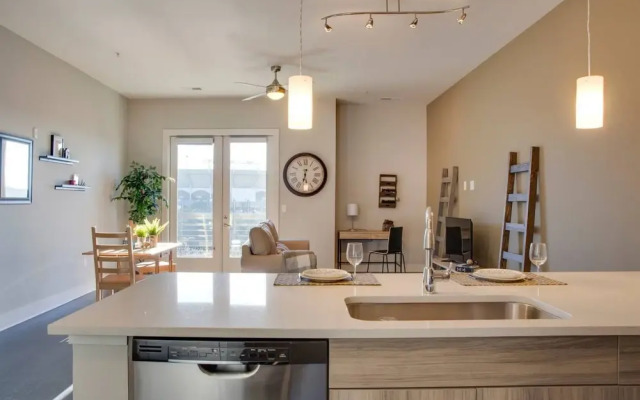 Stunning 1BR Apt In Uptown Near Ballpark