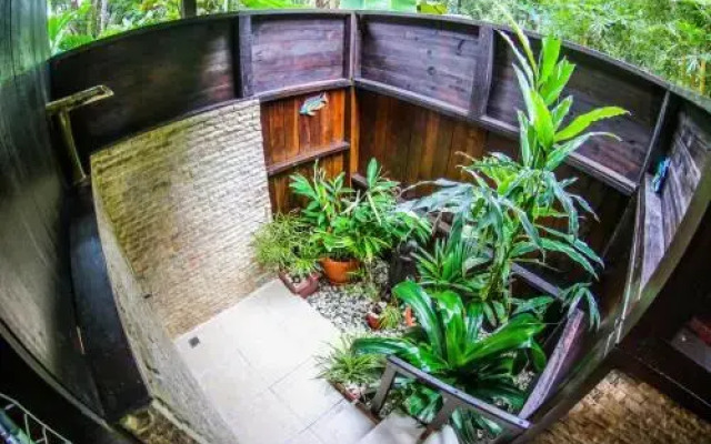 Red Frog Bungalows