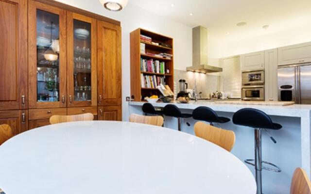 Veeve  6 Bedroom Home With Pool Chepstow Villas Notting Hill