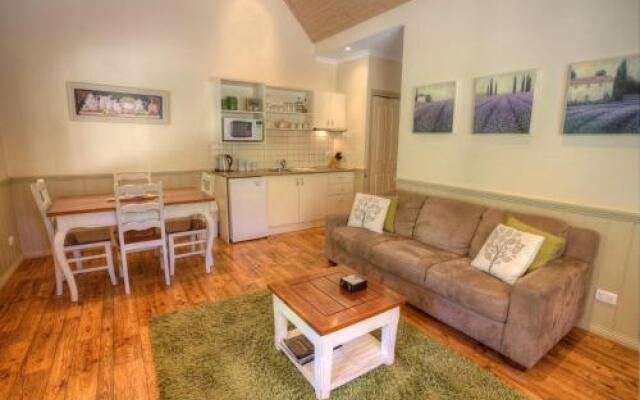 Autumn Affair Cottage 7