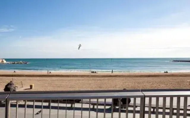 olimpic village beach studios
