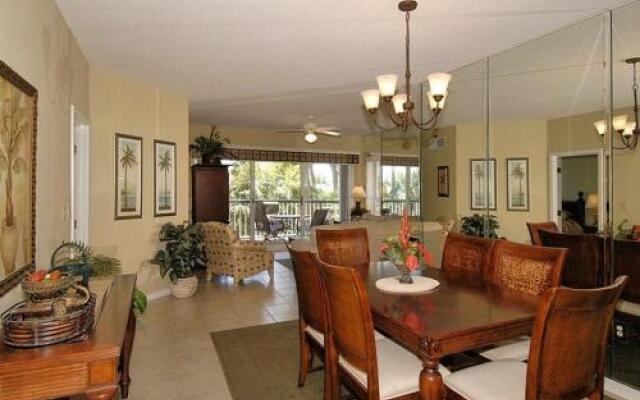 Barrington Court 114