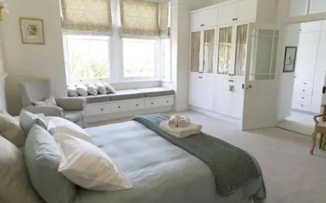Auld House B & B