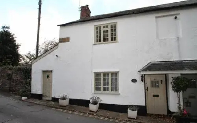 Ruffles Cottage
