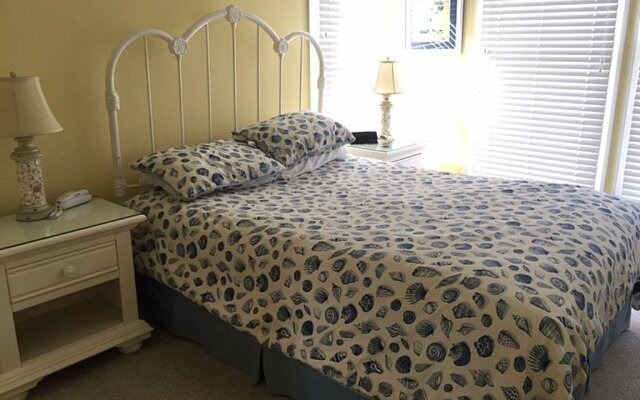 Inn Between 6 Bedroom Home by RedAwning