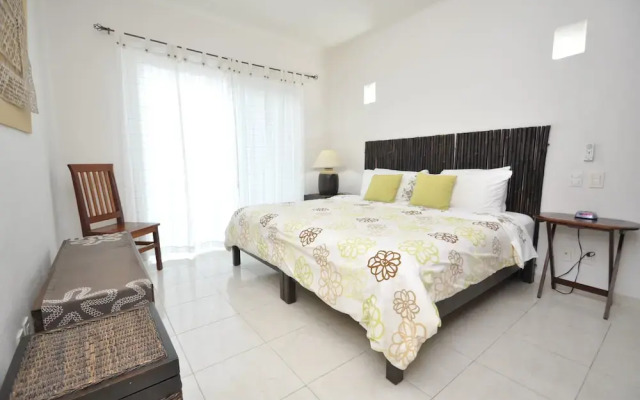 Beautiful Pent House, three blocks away from the beach PK31 by Vimex