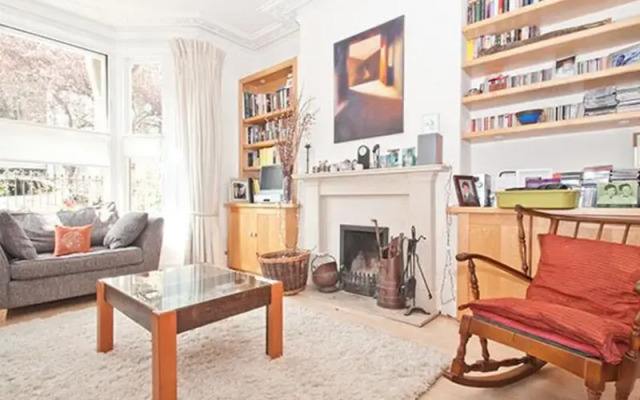 Veeve  Roderick Road 5 Bed Family Home Hampstead