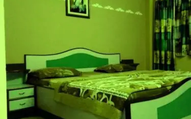 Hotel Surya Laxmanjhula Rishikesh