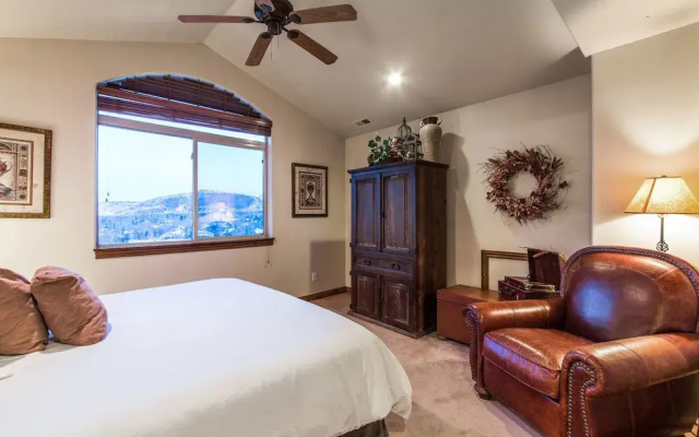 Bear Hollow Beauty - 4 Br Townhouse