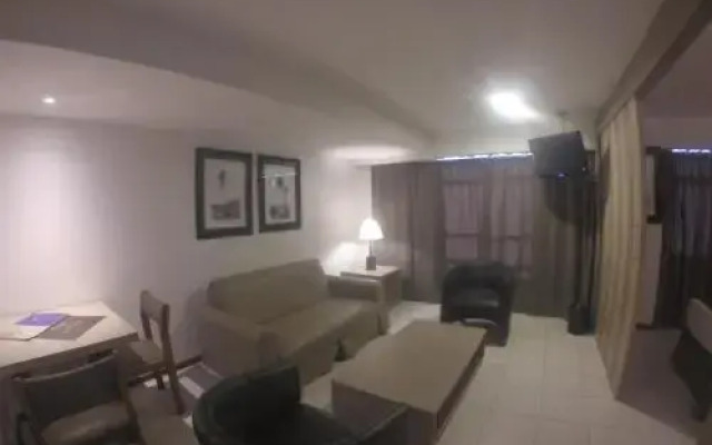 Manos Royal Hotel