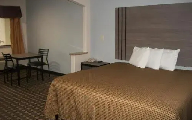 Woodland Inn and Suites