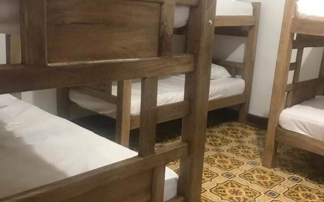 Tu Morada Hostal - Hostel