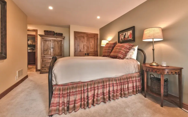 Deer Valley Stonebridge 12