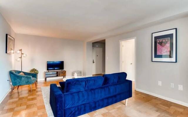 North Charles St by VectorStays