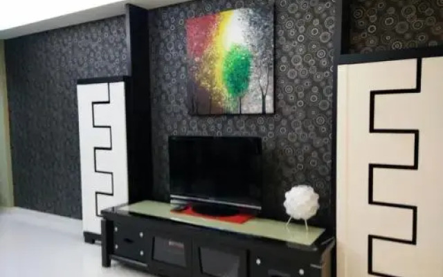 Carlton Suite (Private Unit) at Plaza Damas