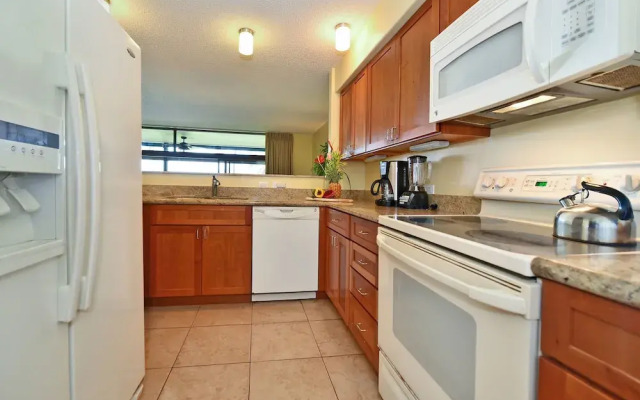 Kaanapali Royal H303 by RedAwning
