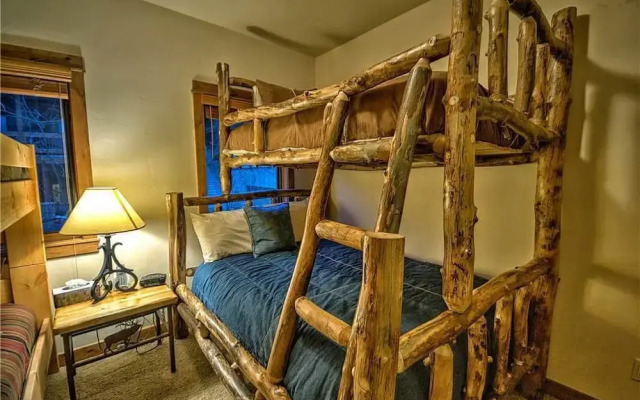 Eagles Nest Chalet