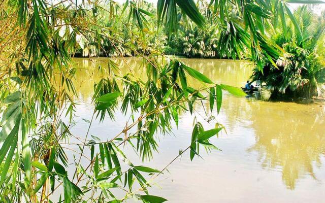 Peaceful River Homestay