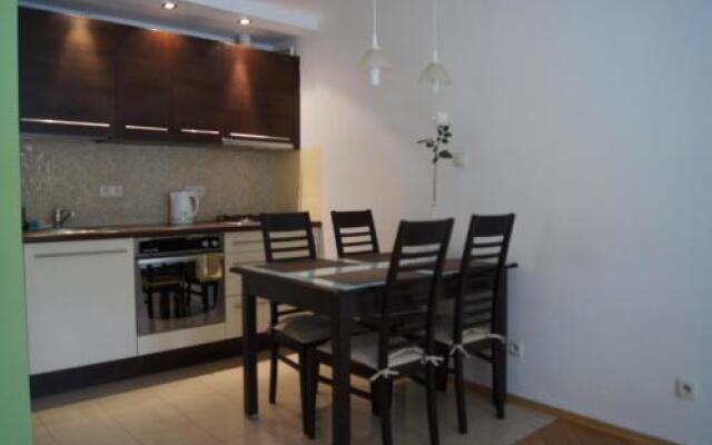 Chmielna by Rental Apartments