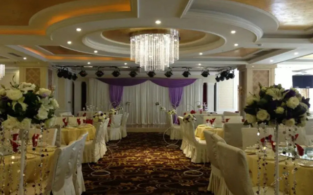Xinhua Hotel