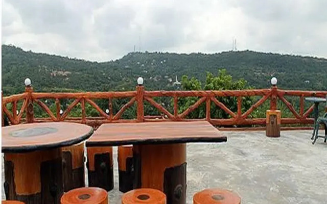 Yaithienghill Resort