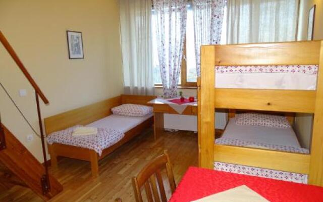 Apartments Posestvo Grad Prestranek