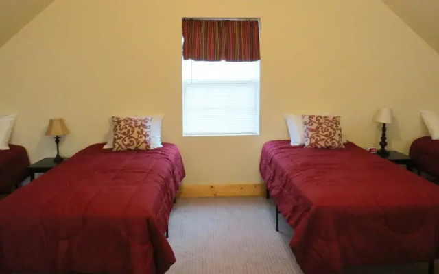 Wolf Creek Cabin - Windy Hollow