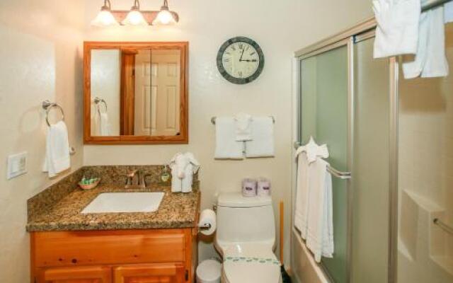 Catalina Creekside Cabin 372