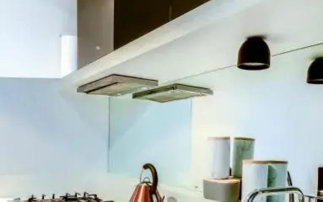 Elm Apartment